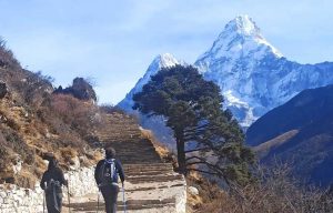 Ama Dablam Base Camp Trek 8 Days