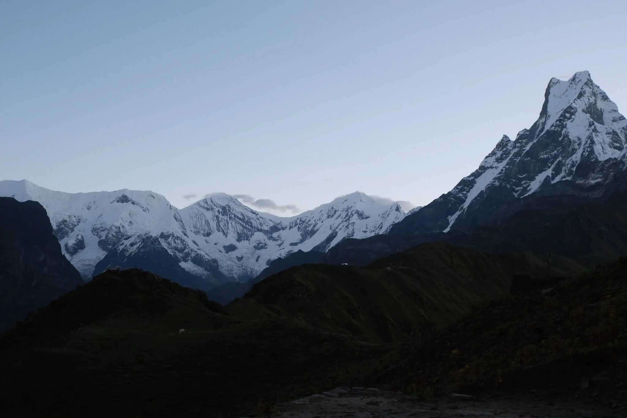 Panoramic Himalayan mountain views from Mardi Himal Trek, featuring Mt. Machhapuchhare (Fishtail) and the Annapurna range in Nepal.